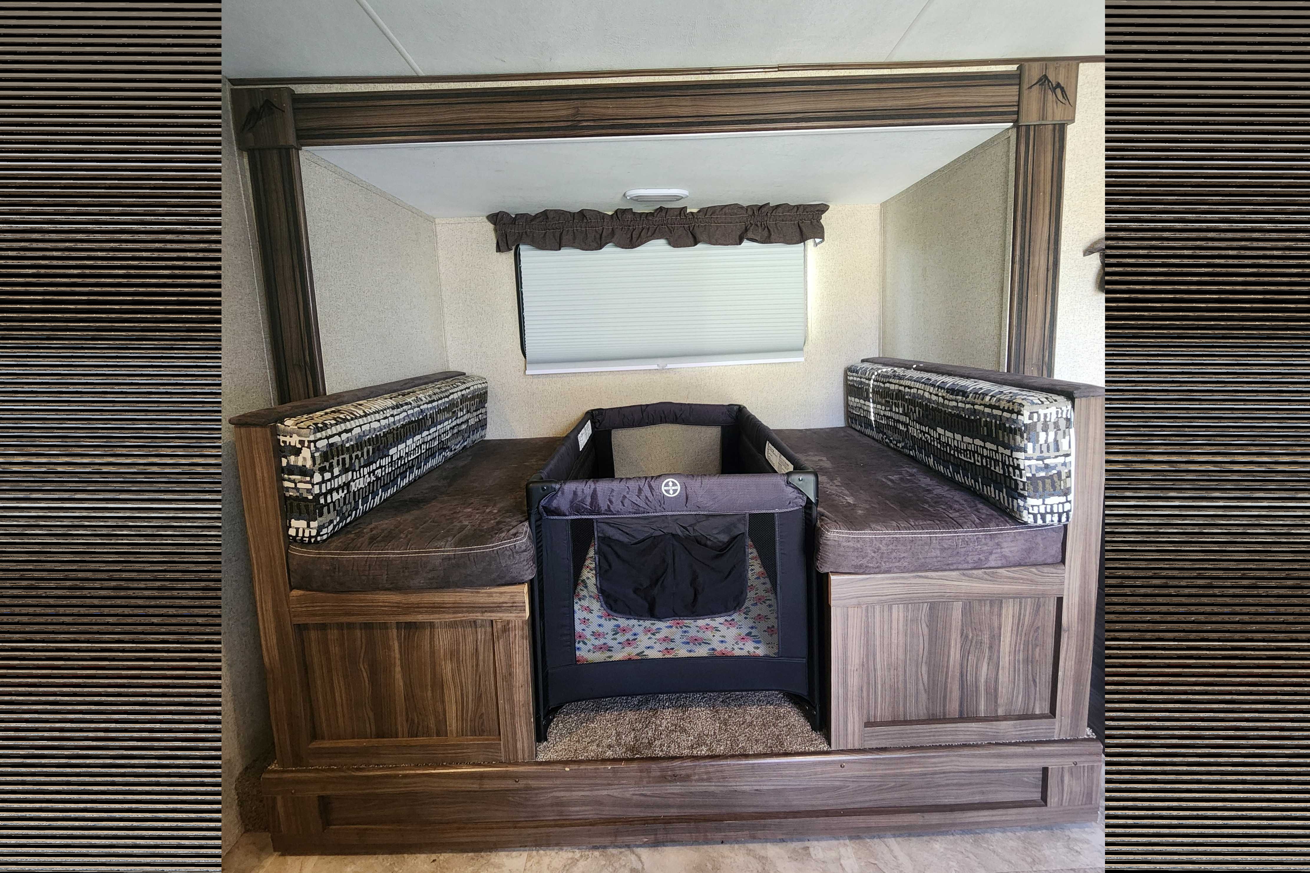 Coachmen 193BHS Travel Trailer