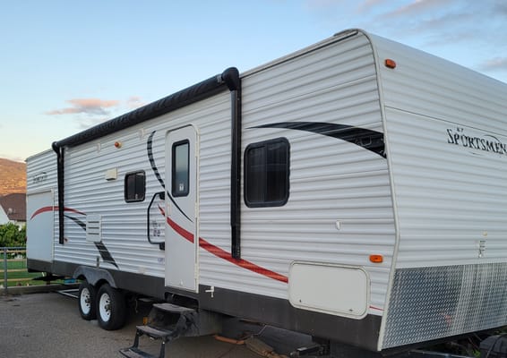 mike's Sportsman Kz321 Travel Trailer