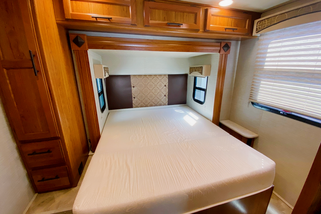 Family friendly 24 ft motorhome