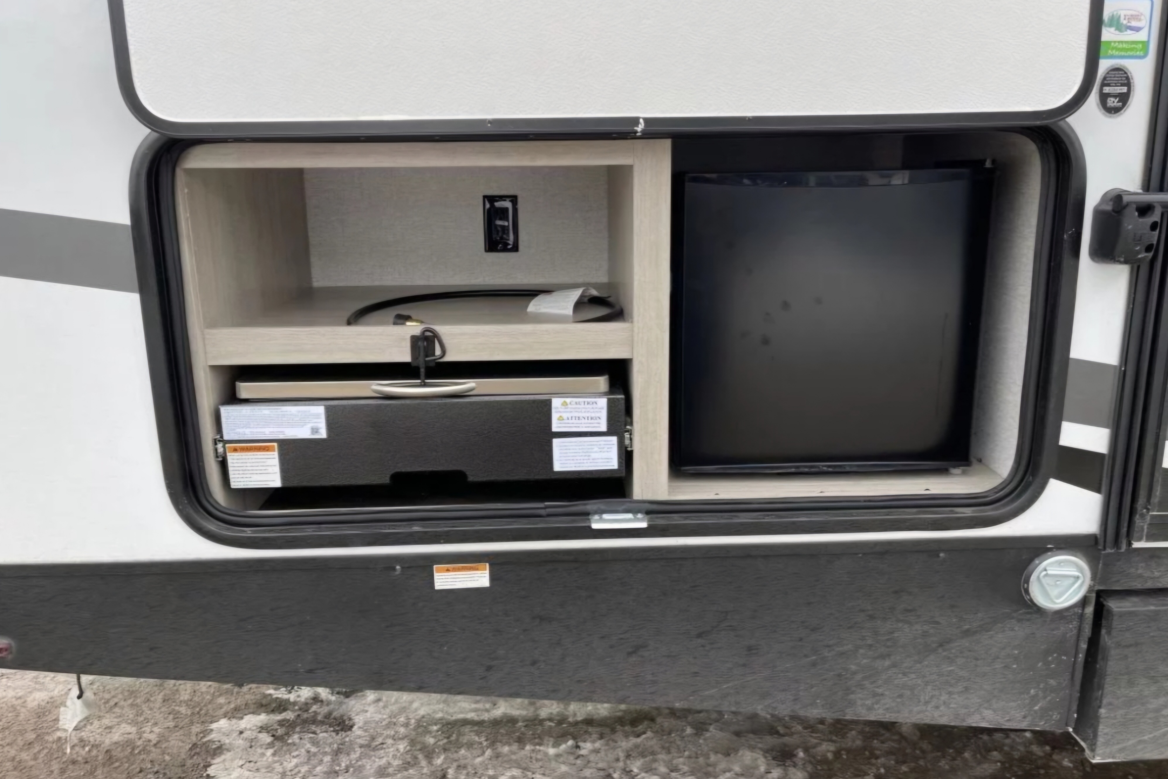 ALTA 2800KBH Series, Luxury with complimentary items!