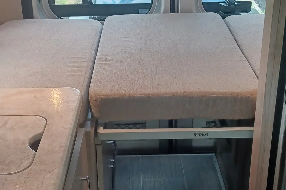 2023 CONVENIENT & EASY TO DRIVE RV!!  SCOPE 18A