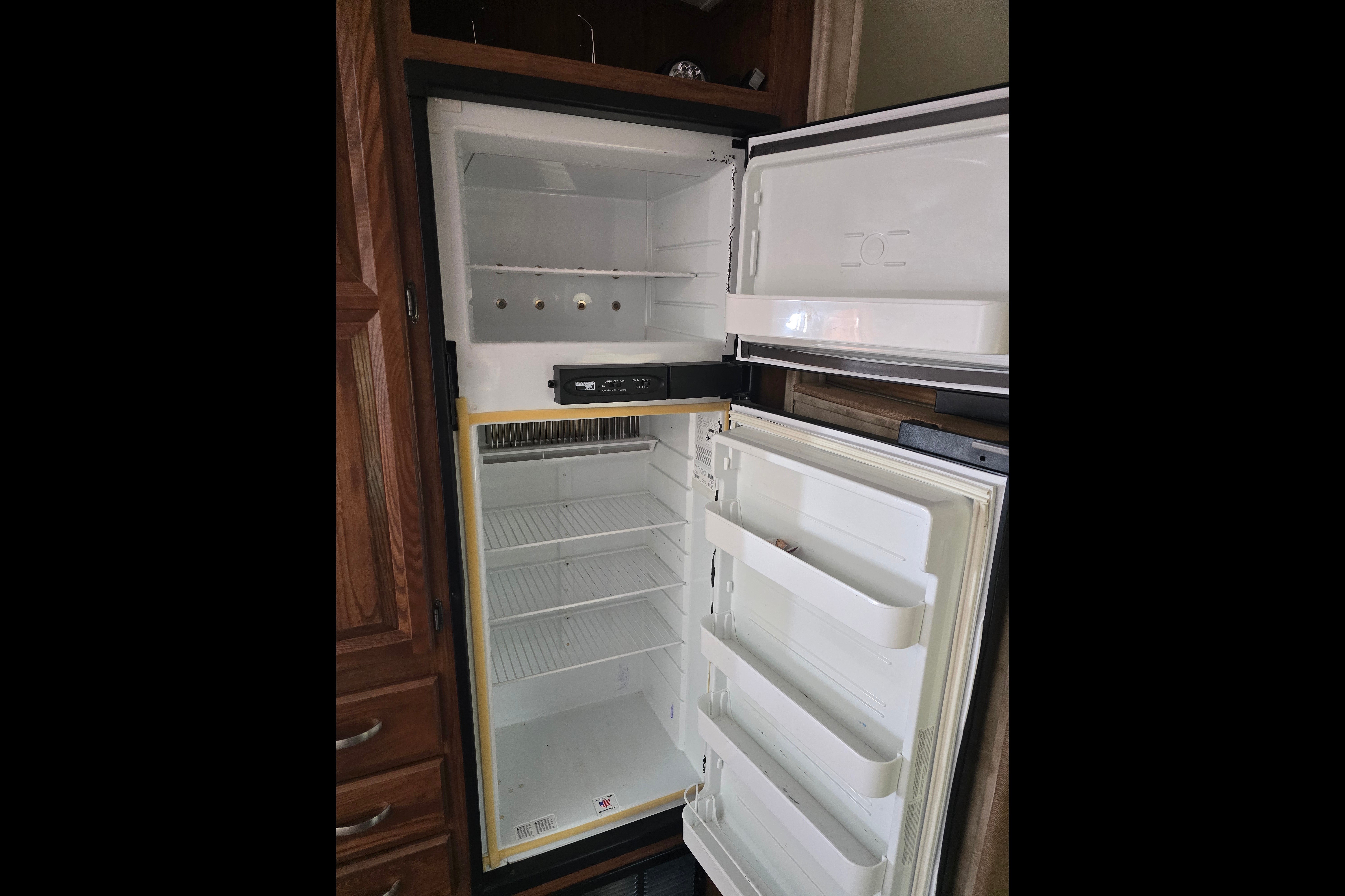 Robert's Cruiser RV 30BH Fifth Wheel