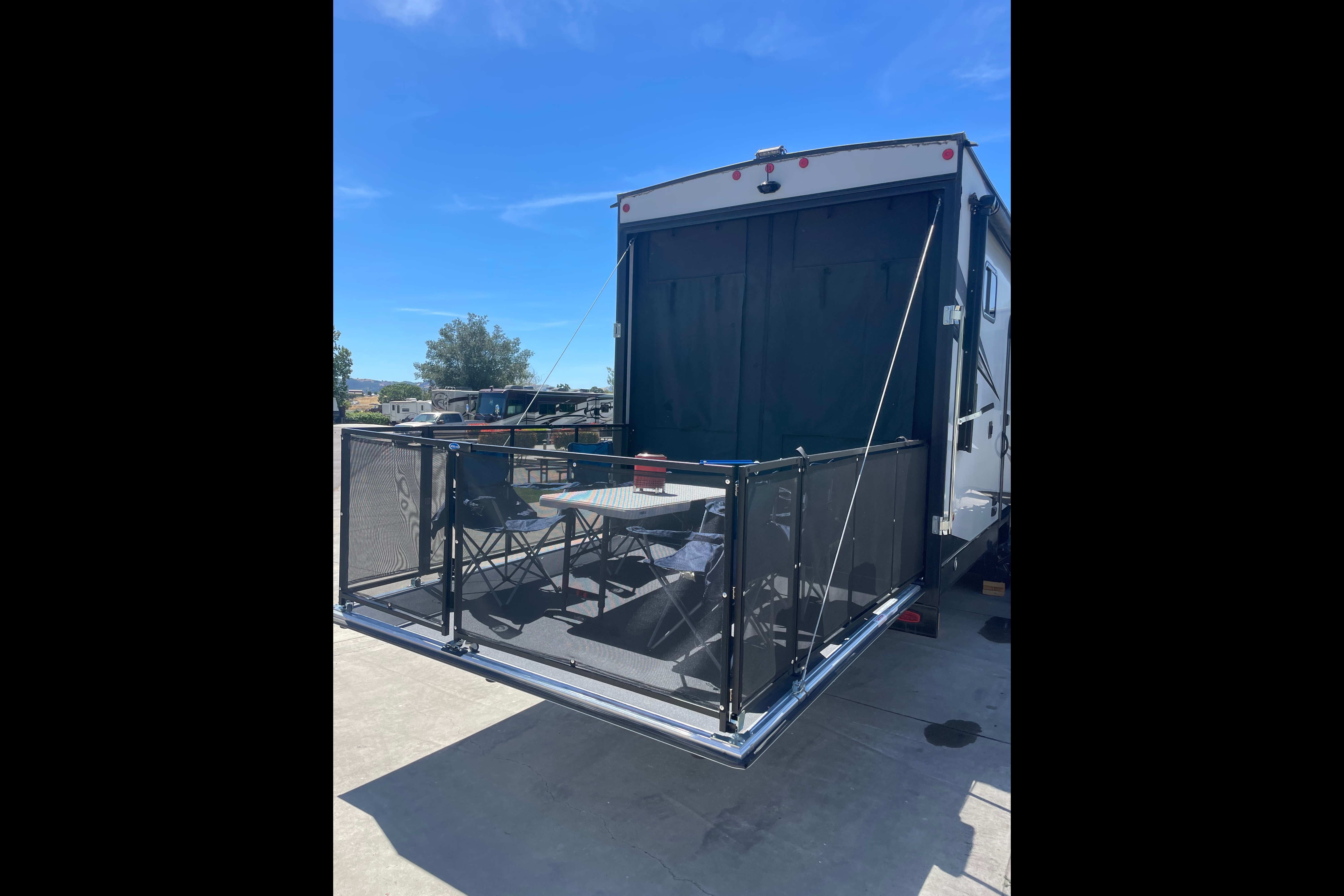 Spacious 40' 2020 Vengeance Rogue Toy Hauler