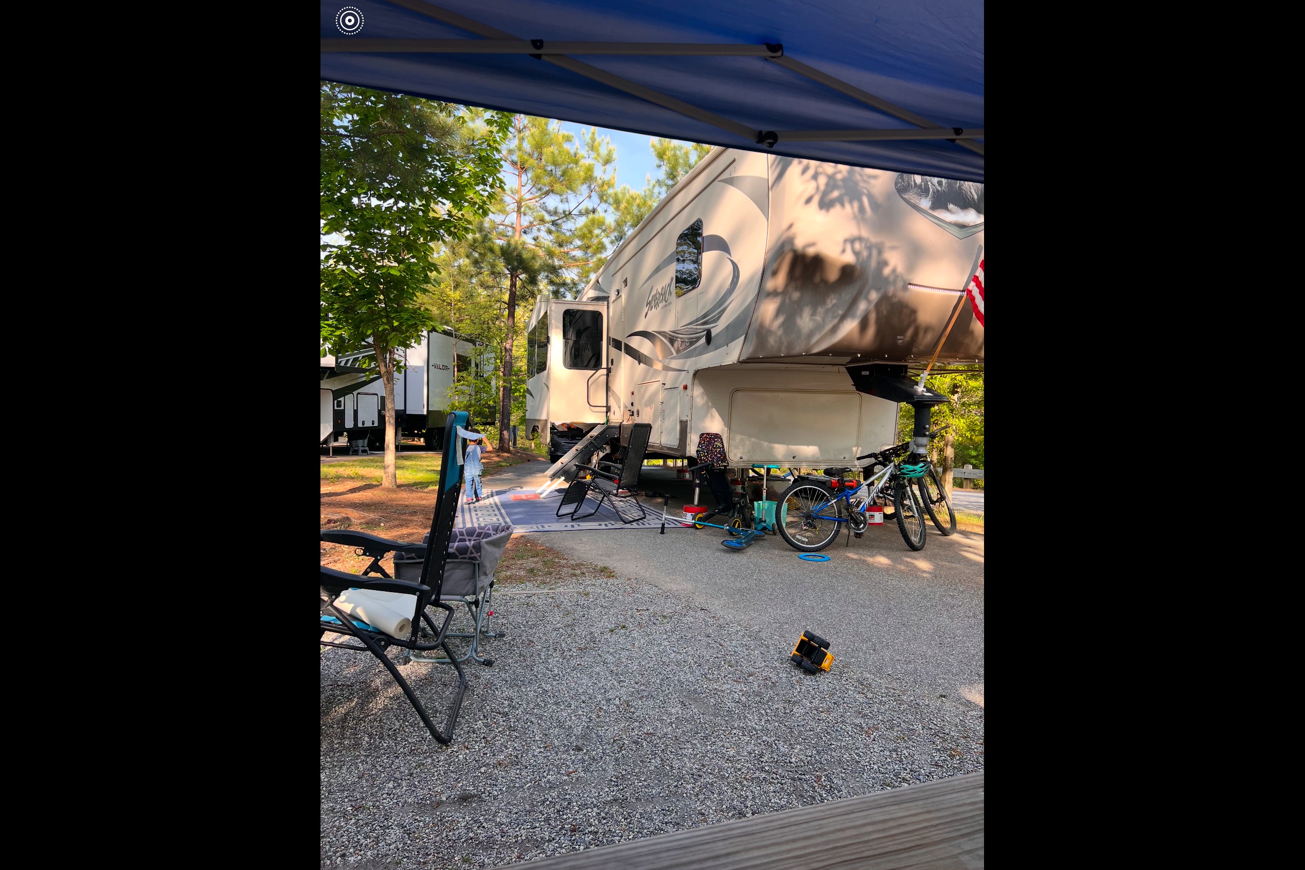 Daniel's Forest River CEDAR CREEK SILVERBACK 37BH - FIFTH WHEEL