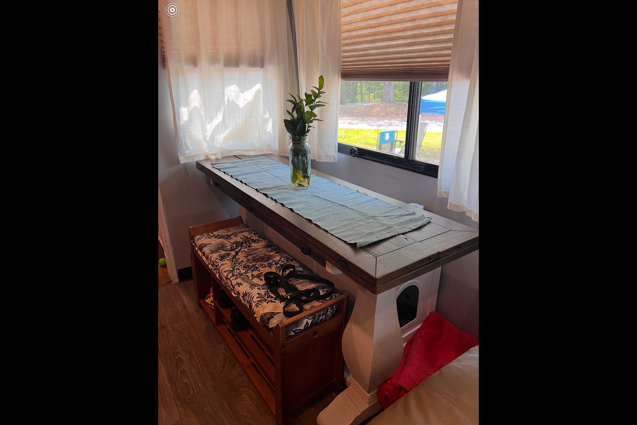 Daniel's Forest River CEDAR CREEK SILVERBACK 37BH - FIFTH WHEEL
