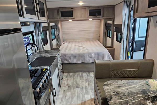 New Kodiak Ultra Lite 227bh Travel Trailer