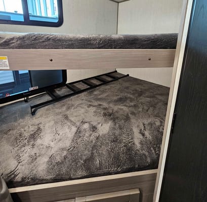 New Kodiak Ultra Lite 227bh Travel Trailer