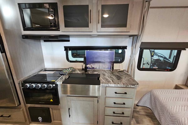 New Kodiak Ultra Lite 227bh Travel Trailer