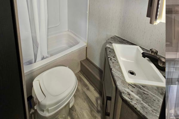 New Kodiak Ultra Lite 227bh Travel Trailer