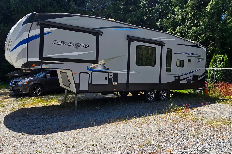 Cody's Forest River Arctic Wolf Cherokee Fifth Wheel