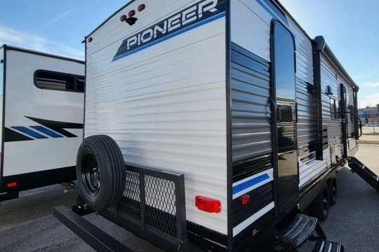 Sam's 2023 Pioneer Travel Trailer Sleeps 8