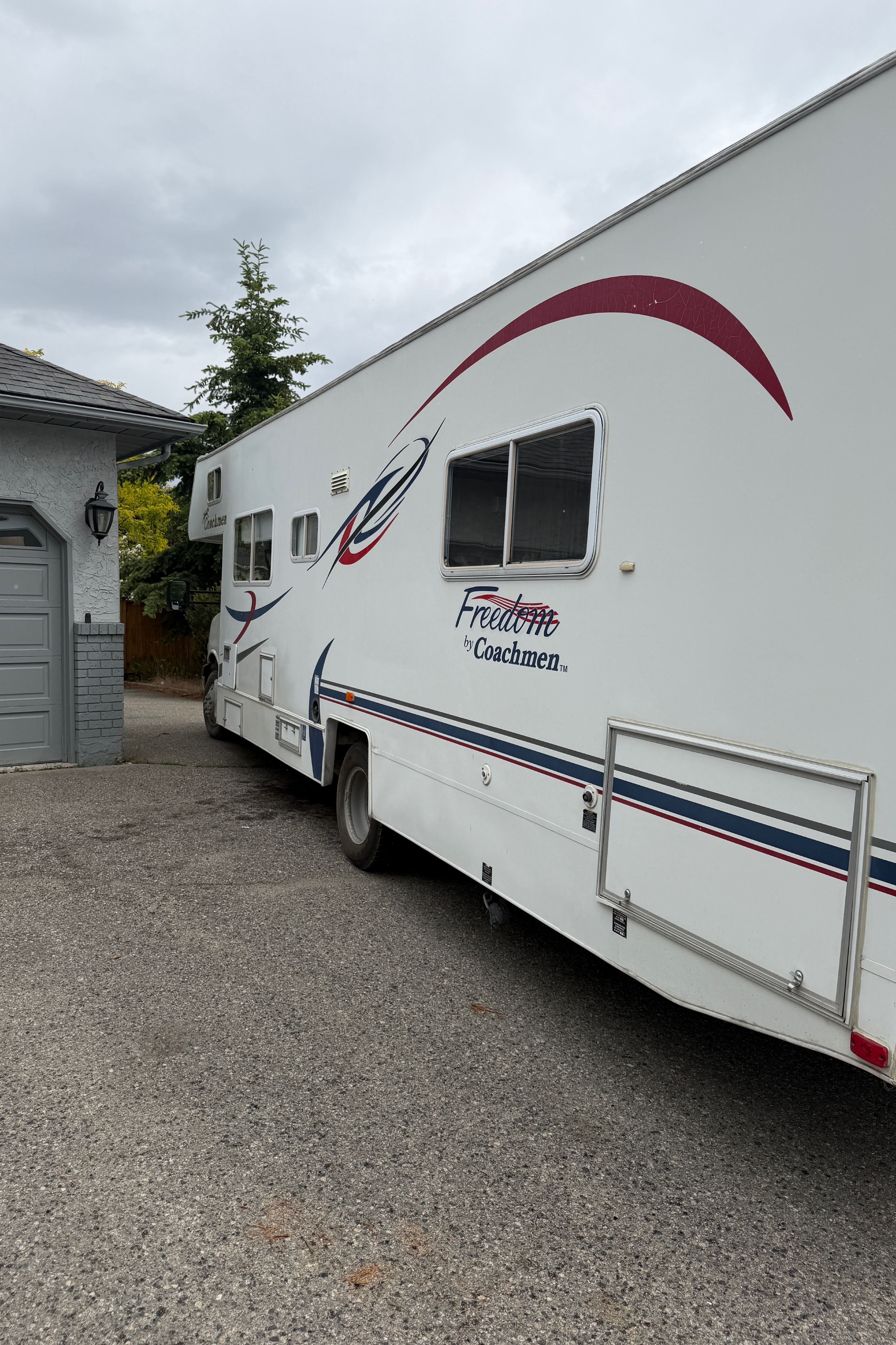 Gurpreet's GMC Coachman Class A