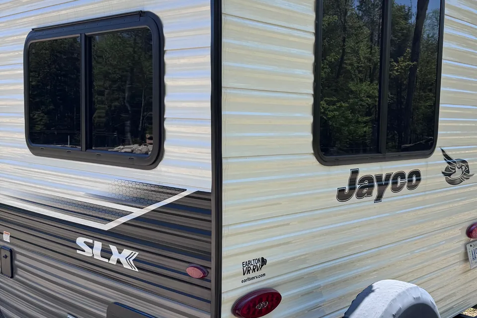 Matthew's Jayco SLX 210QB Travel Trailer