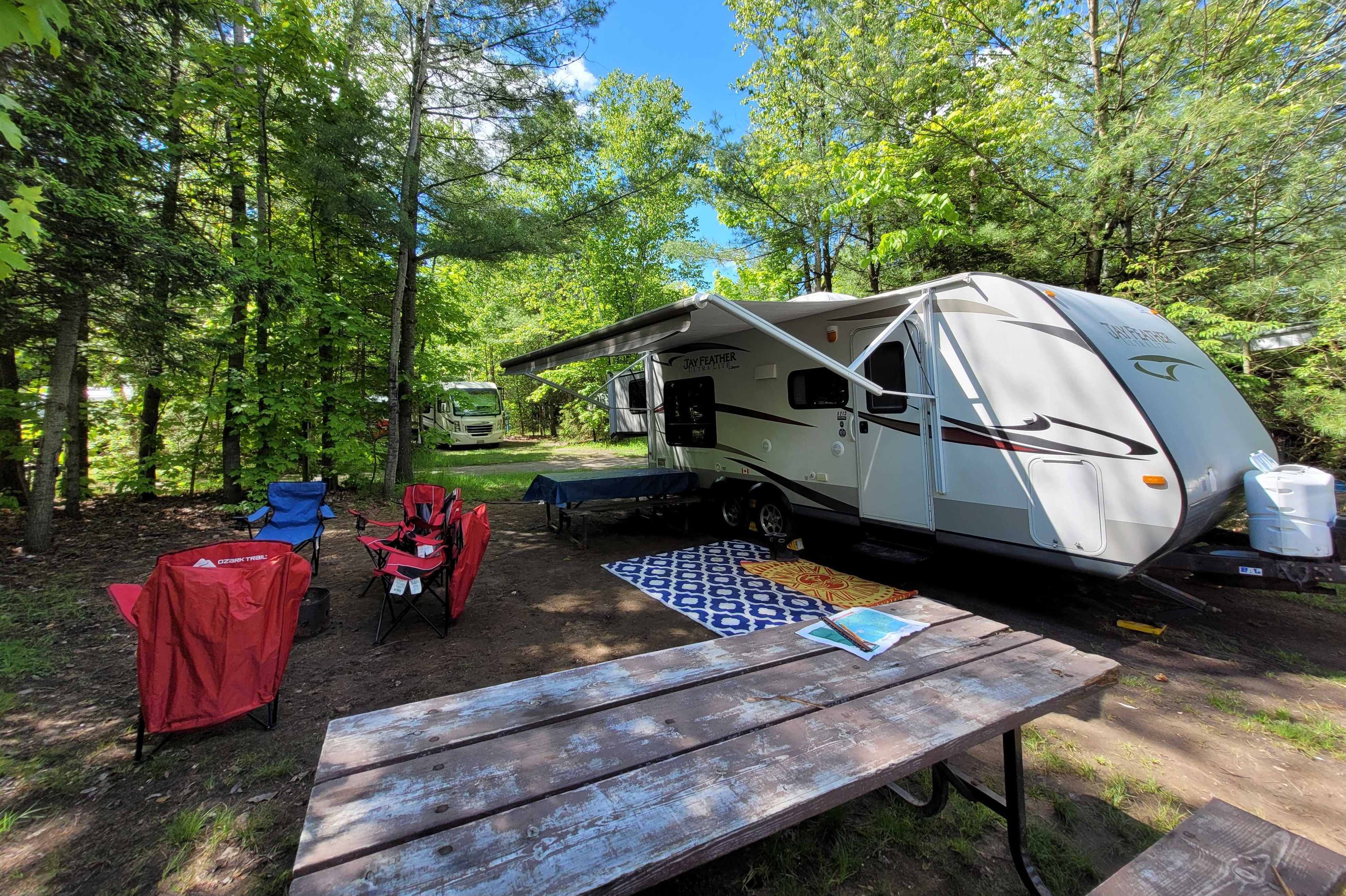 The cozy Jayco X213
