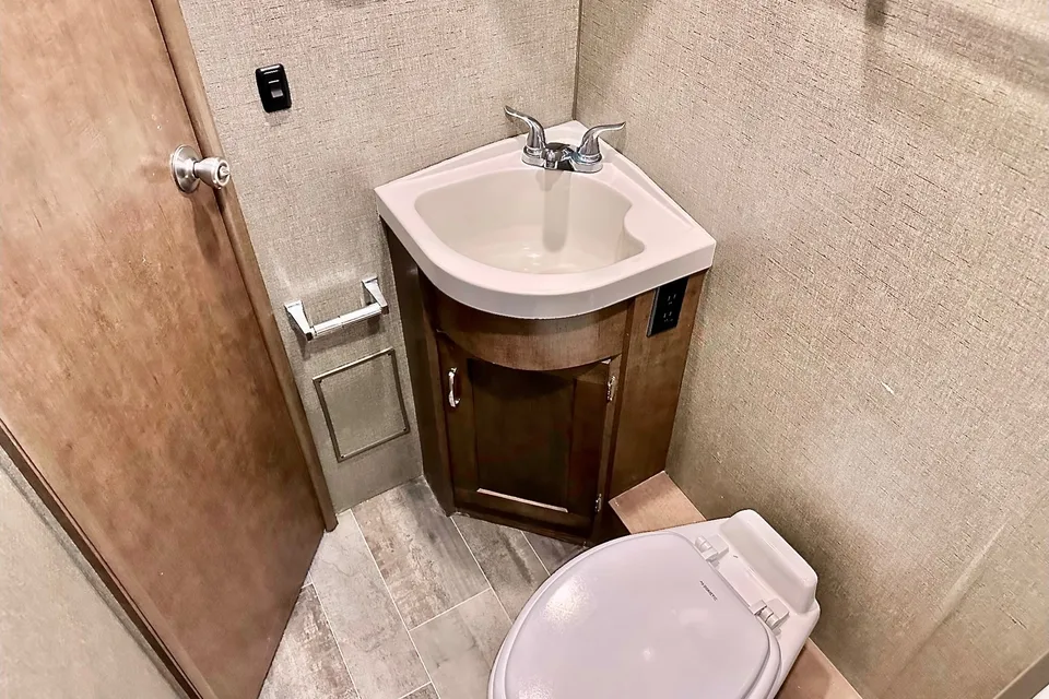 Ryker's Winnebago Outlook 25J 2019