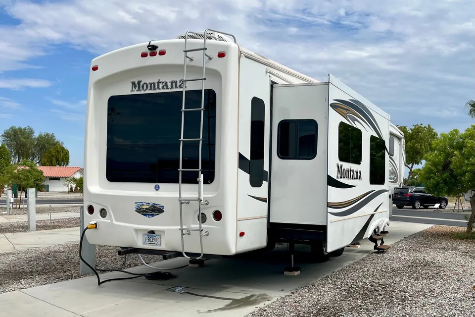 Thomas's Keystone Montana Fifth Wheel