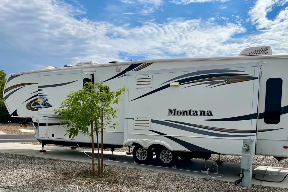 Thomas's Keystone Montana Fifth Wheel
