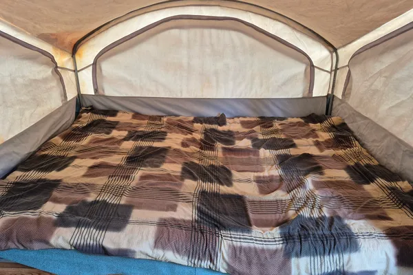 Pop-up Tent Trailer