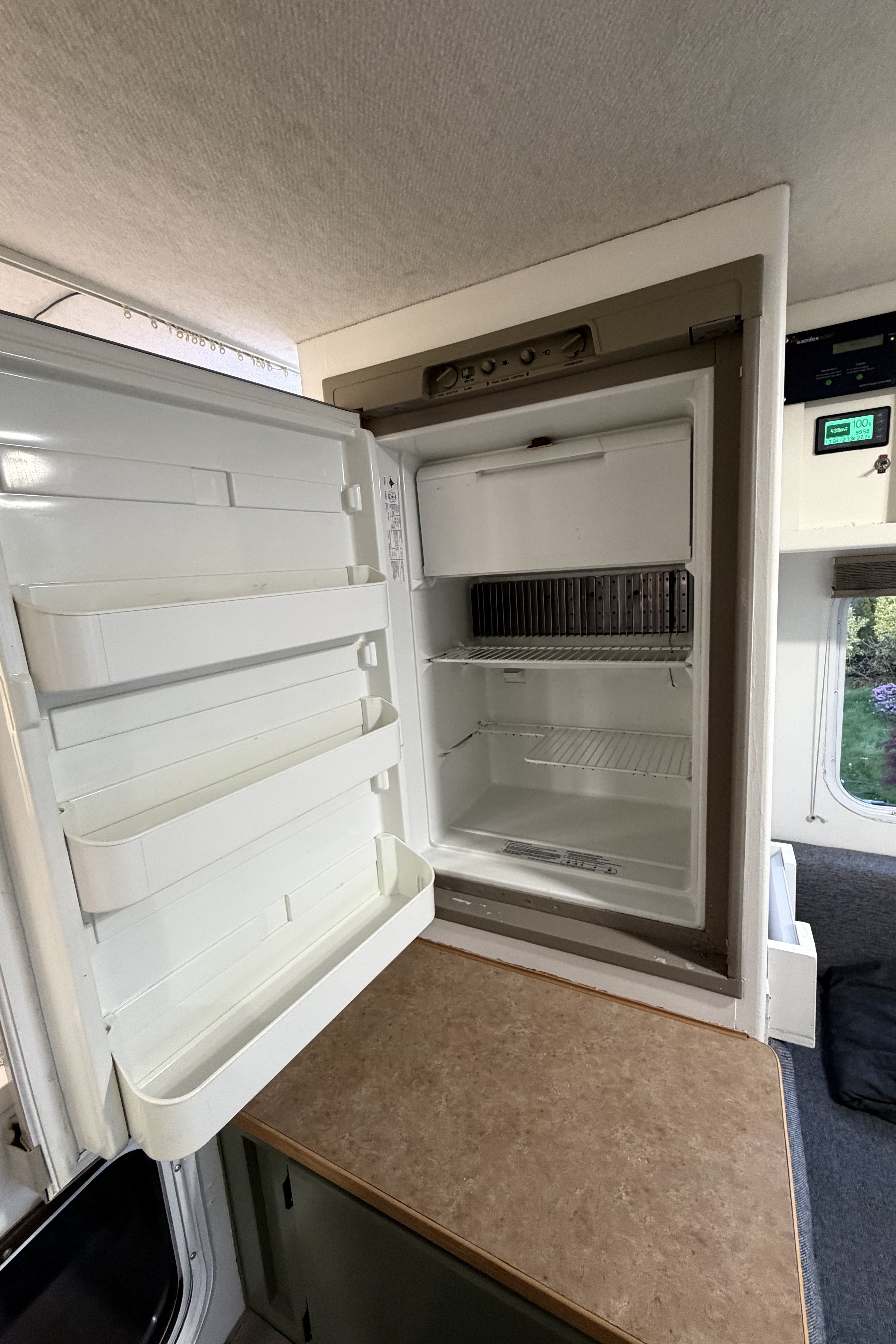 Camperland RV Rental's Silverado 2500HD & Okanagan Truck Camper