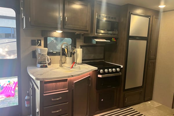 Large group - Jayco Jayflight Travel Trailer