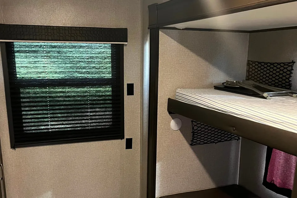 Family Friendly Jayco Bunkhouse | Sleeps 10 | Delivery Available