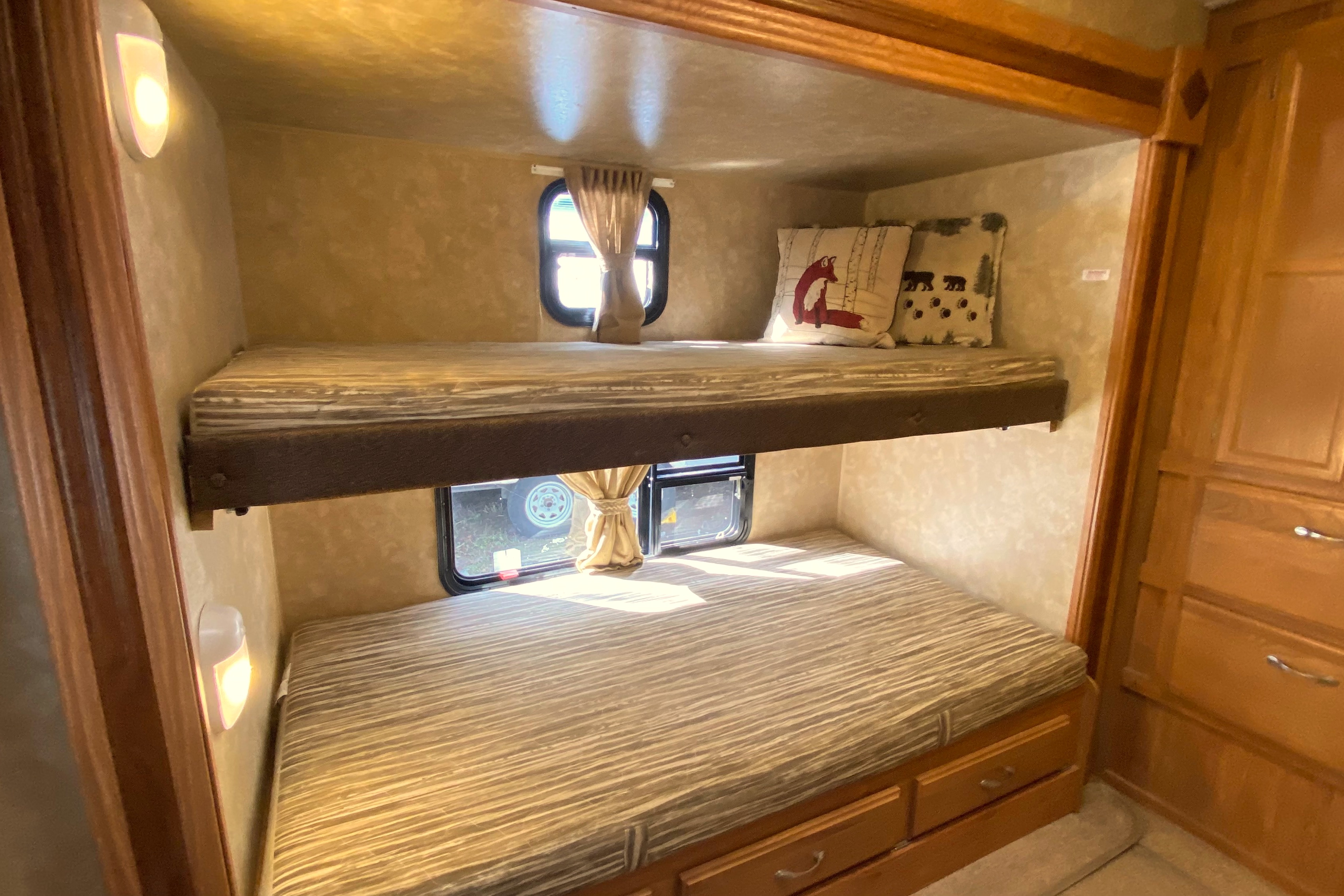 Comfortable Mountain Getaway - Jayco Jayflight G2