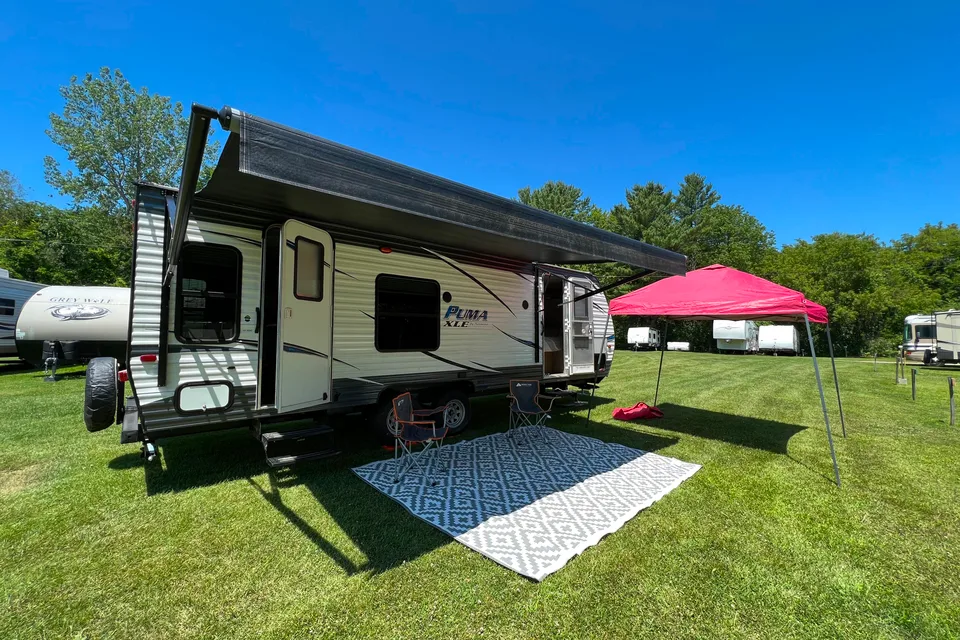 Tim's Palomino Puma Travel Trailer