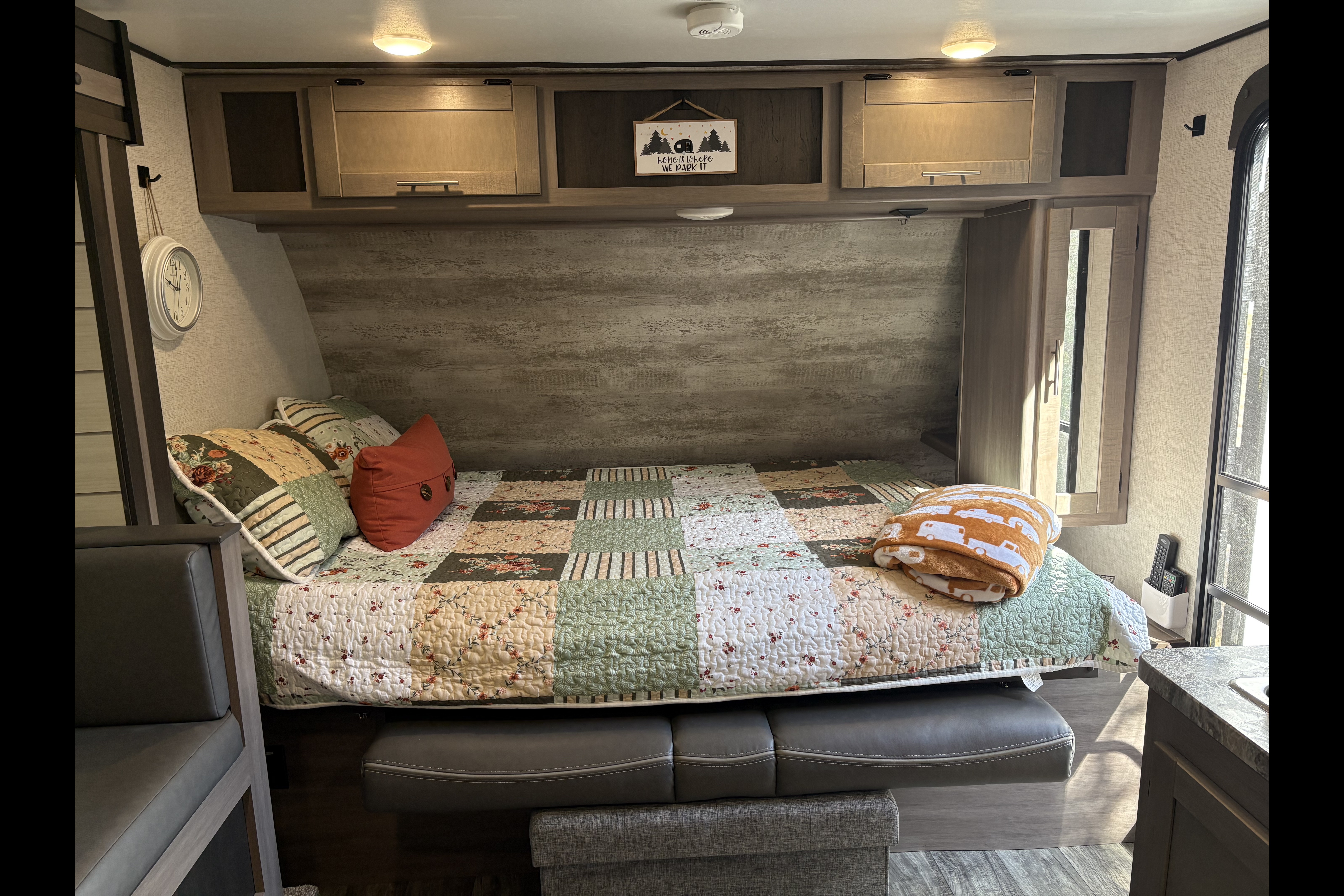 TT3 - 8 Person w/ Bunk- The RV Rental Factory