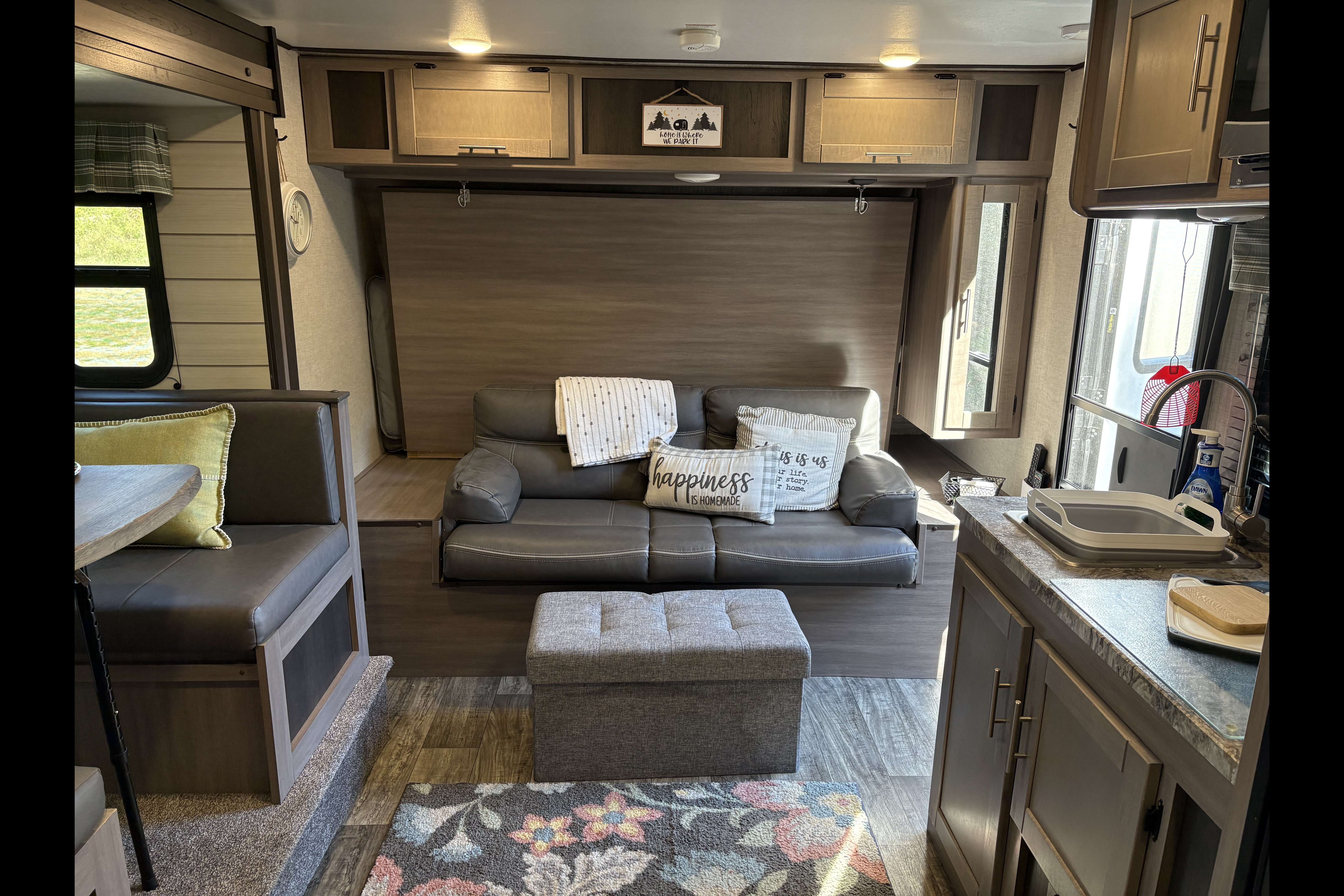 TT3 - 8 Person w/ Bunk- The RV Rental Factory
