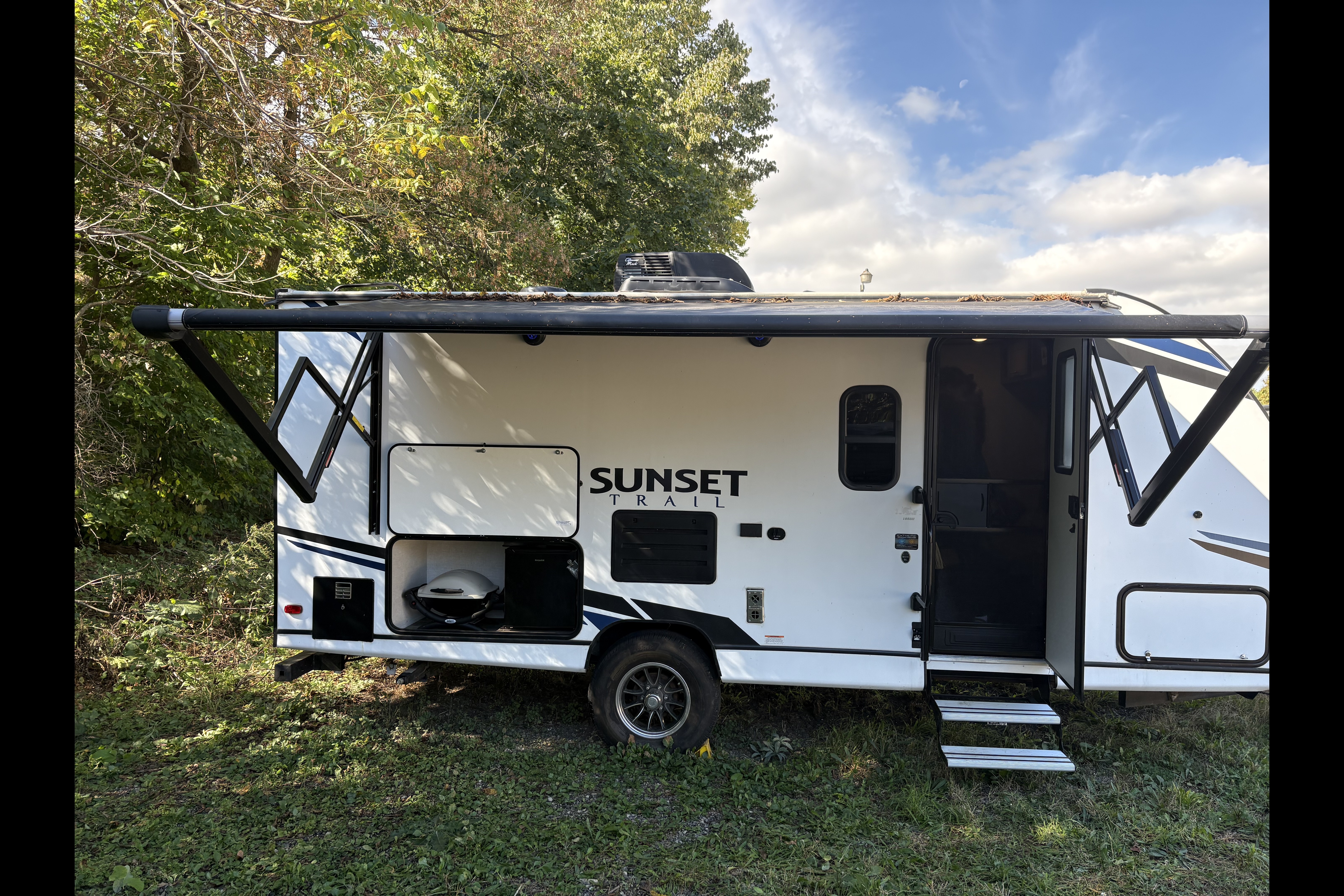 TT3 - 8 Person w/ Bunk- The RV Rental Factory