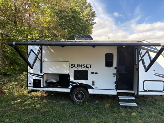TT3 - 8 Person w/ Bunk- The RV Rental Factory