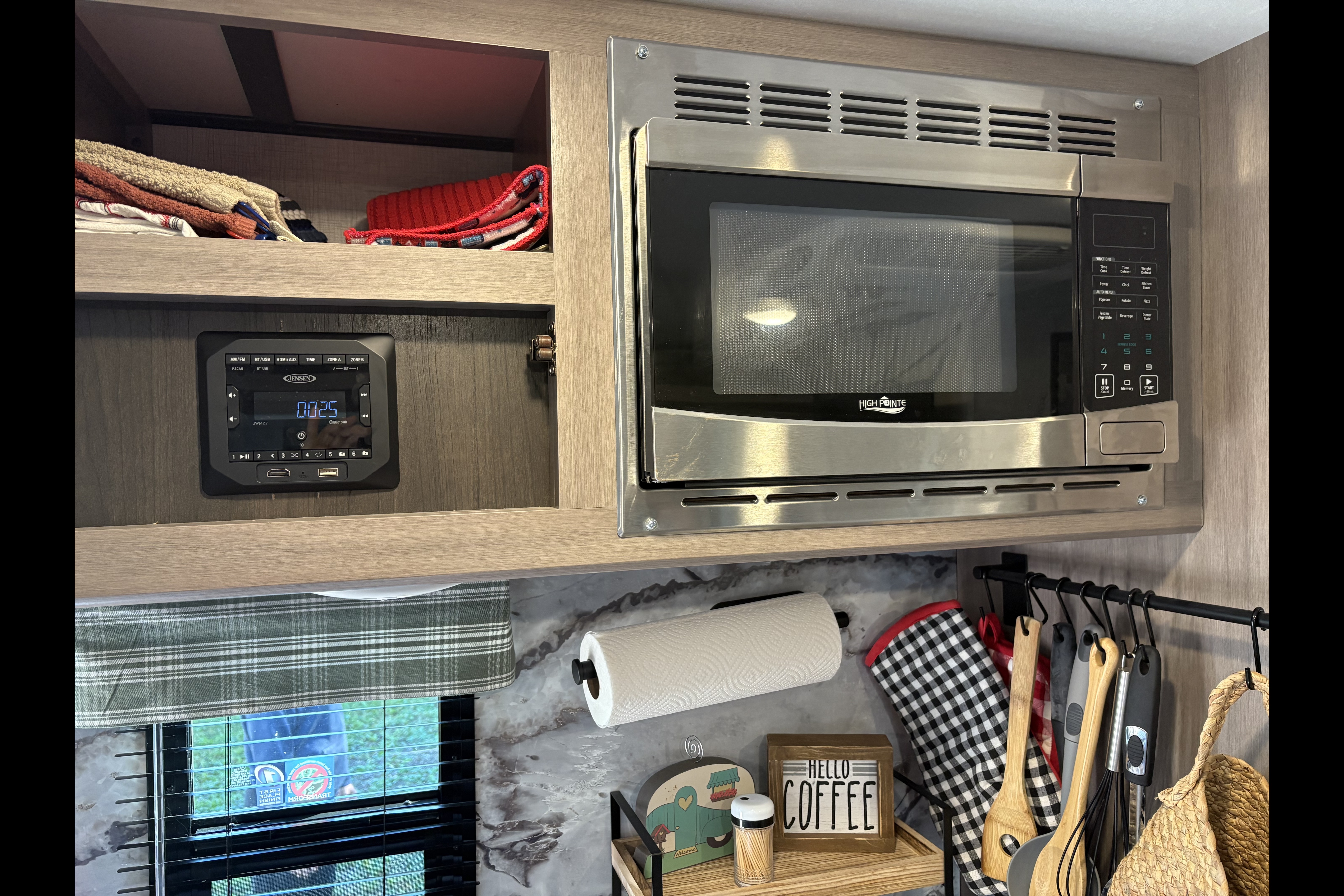 TT3 - 8 Person w/ Bunk- The RV Rental Factory