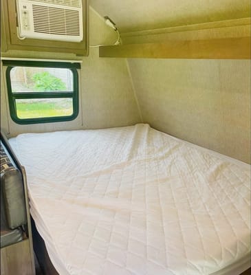 Jim's Coleman Lantern 17fq Travel Trailer