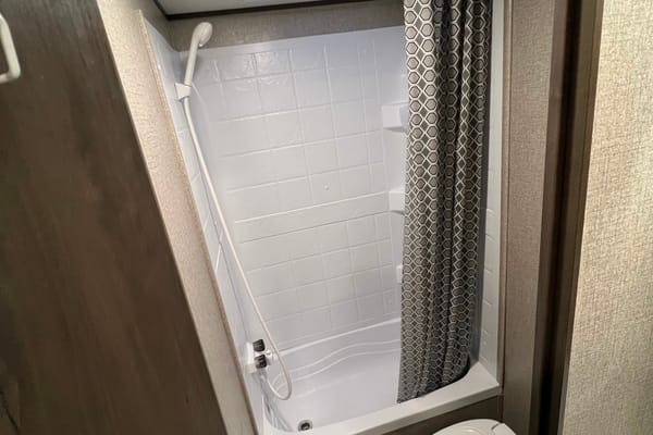 Haldimand Adventure Time Jayco 264BH TT