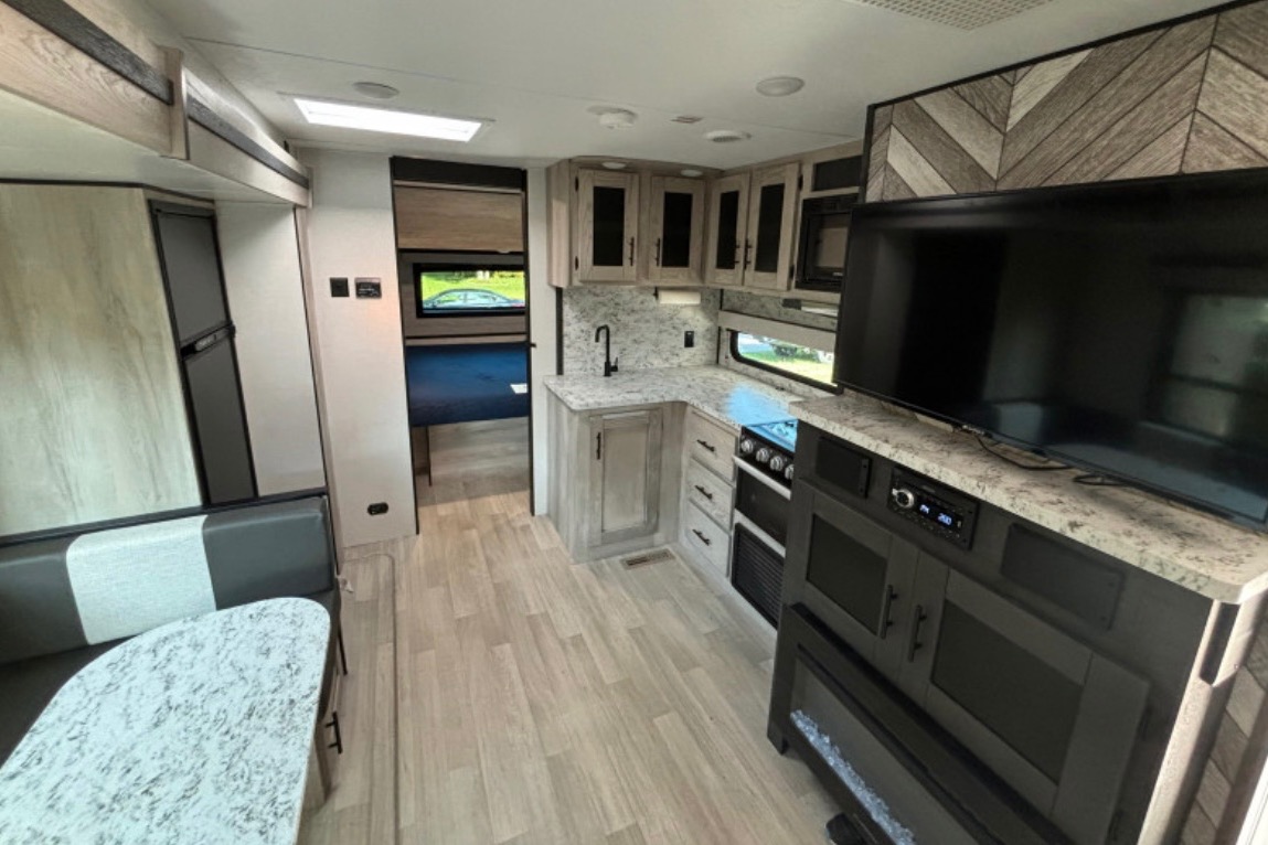 Jeff's 2023 KZ Connect 251BHK