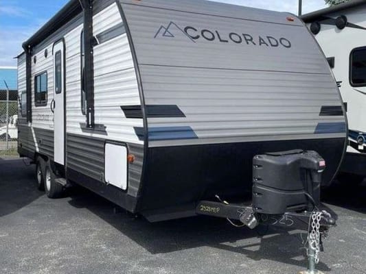 Derick's Dutchmen colorado Travel Trailer