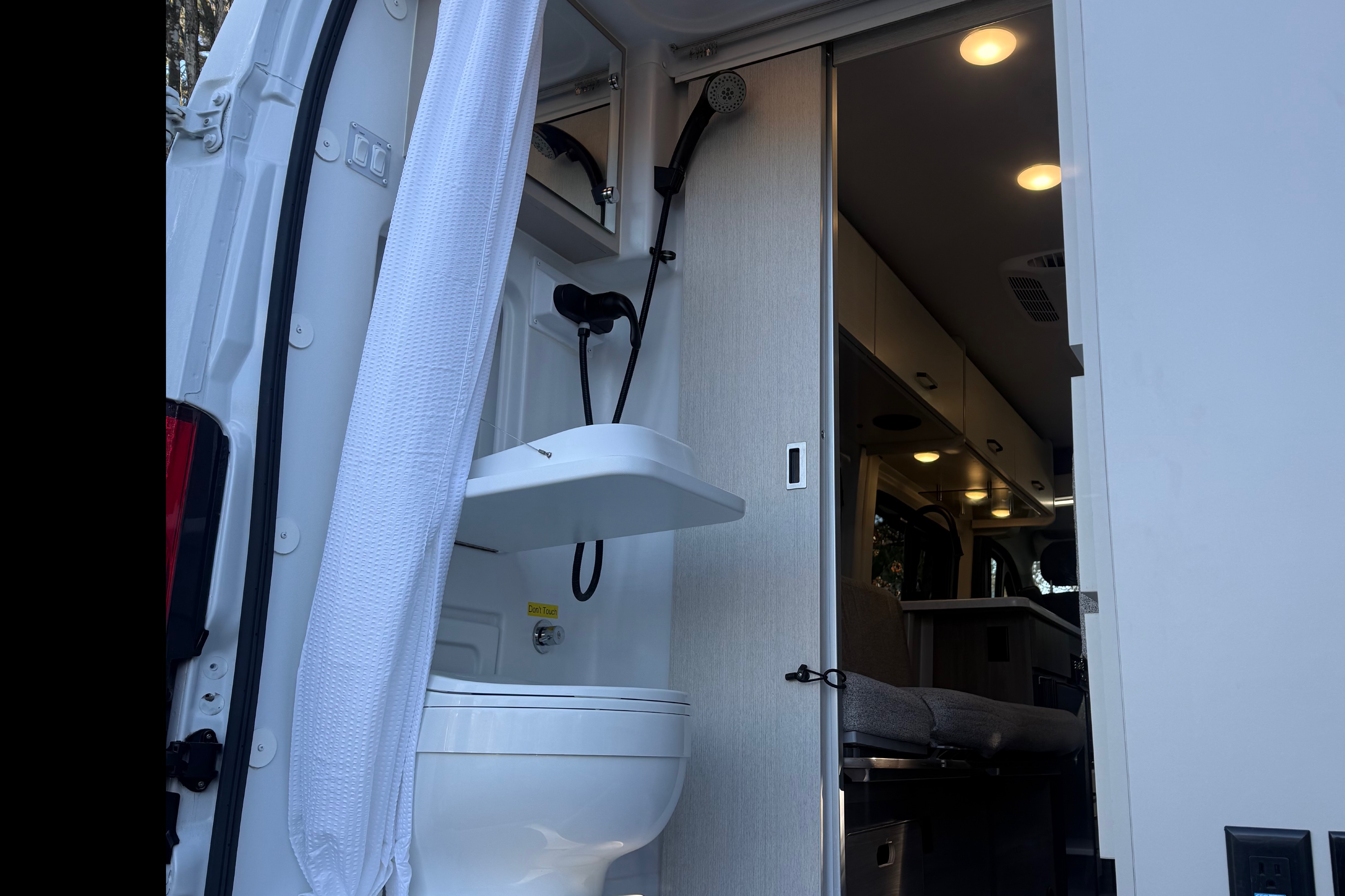 Emma's 2024 Ram Promaster 21ft Campervan