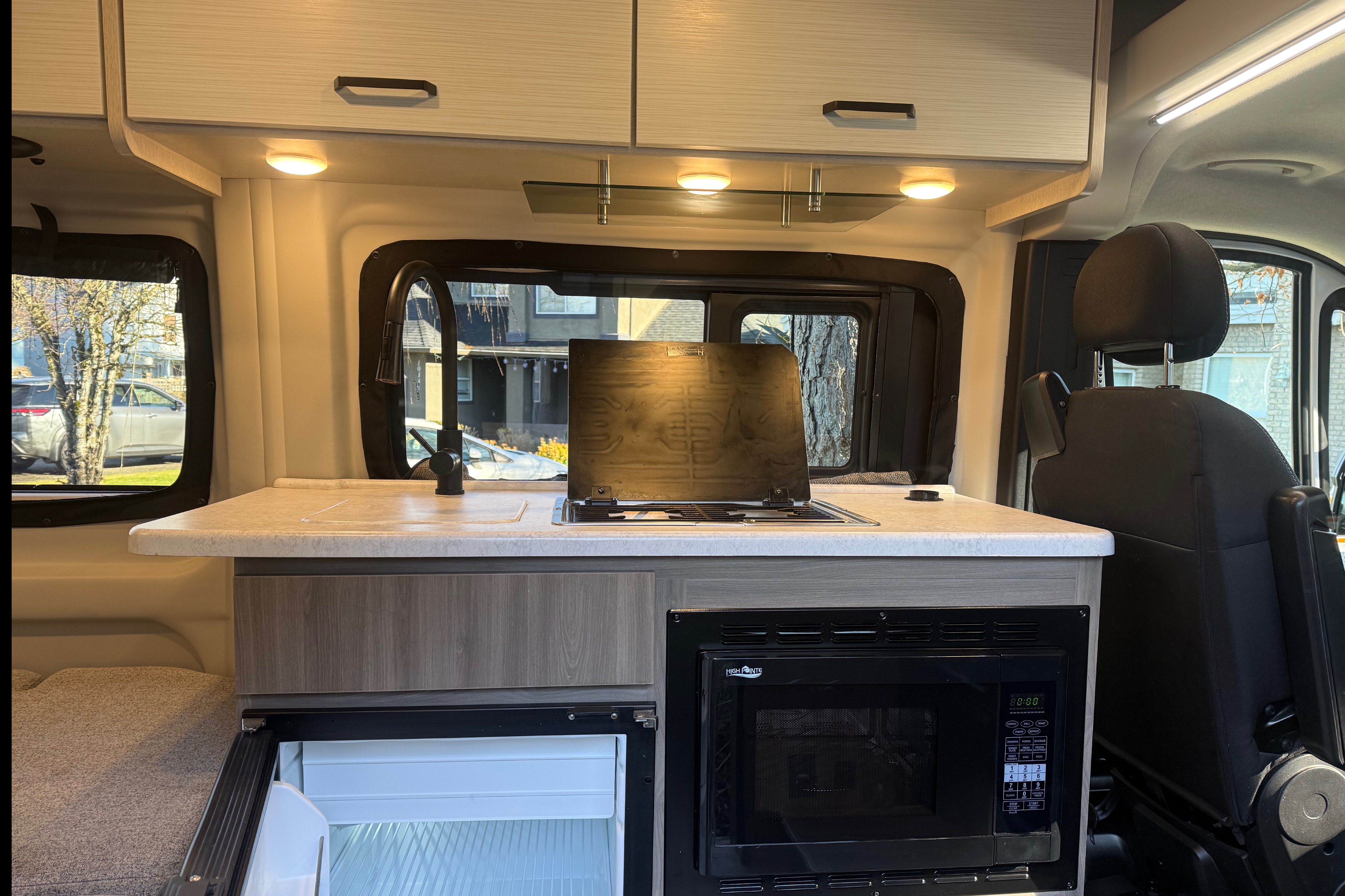 Emma's 2024 Ram Promaster 21ft Campervan