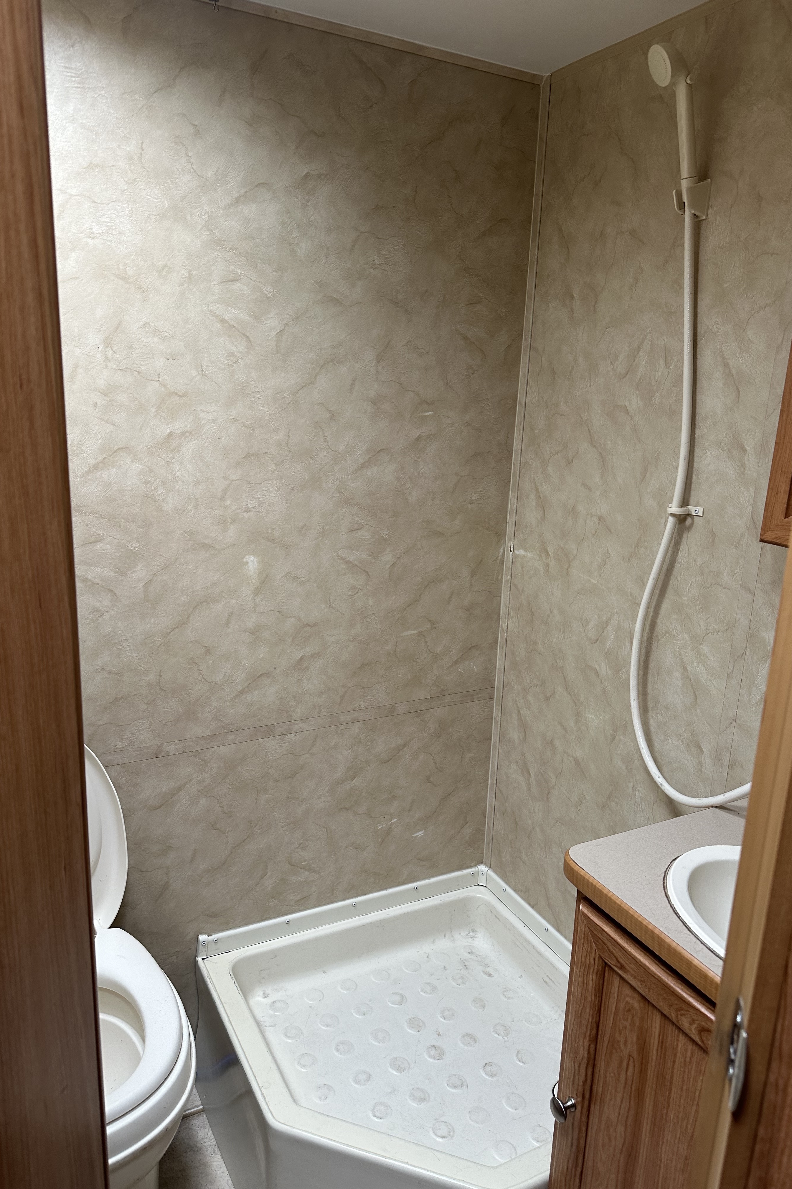 Tyler's R-Vision Crossover Travel Trailer