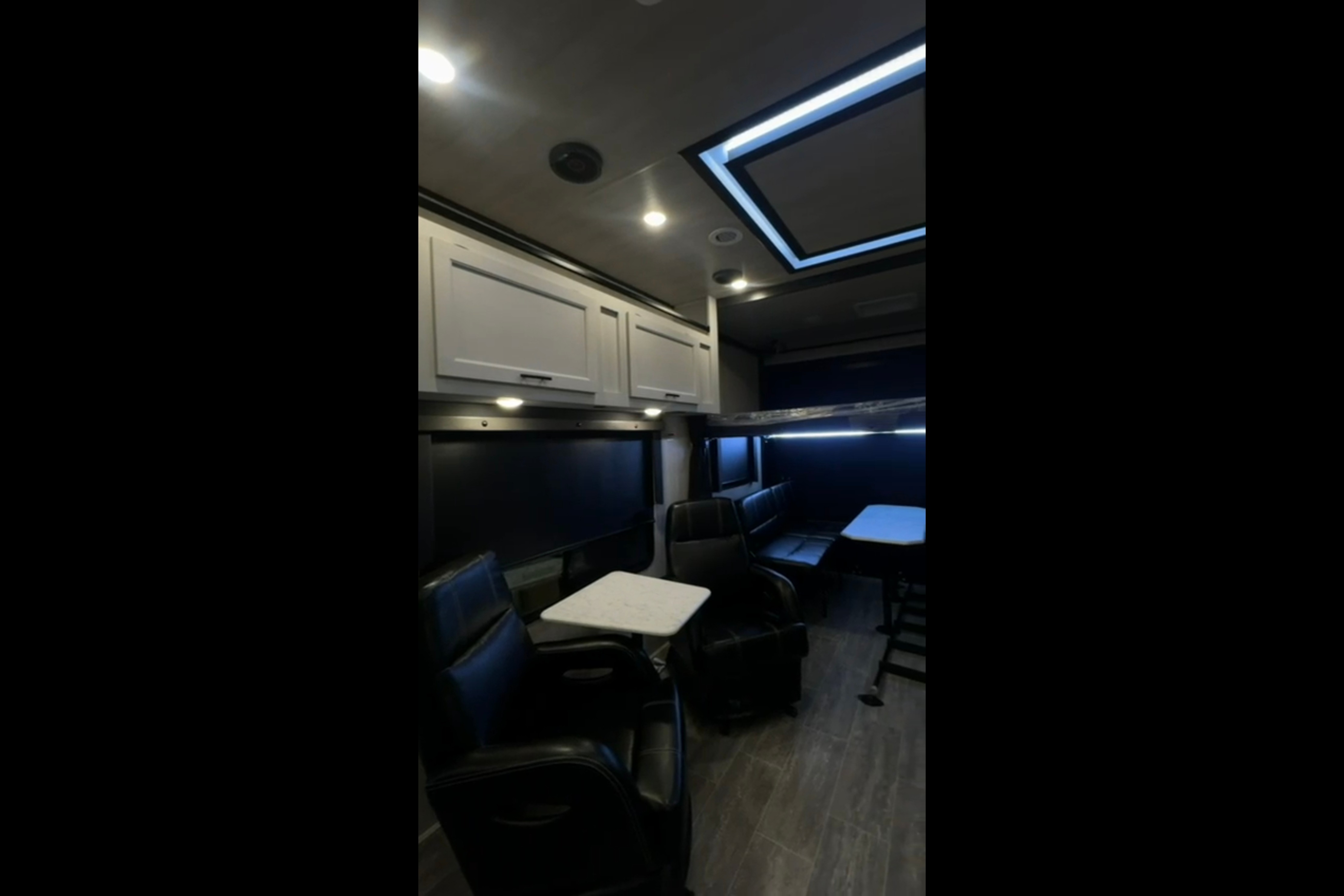 2026 Genesis Supreme Blazen 275crxl Toy Hauler