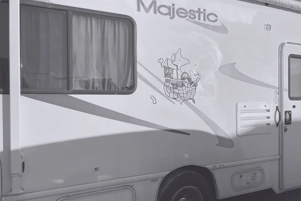 Relax Eh Majestic Class C