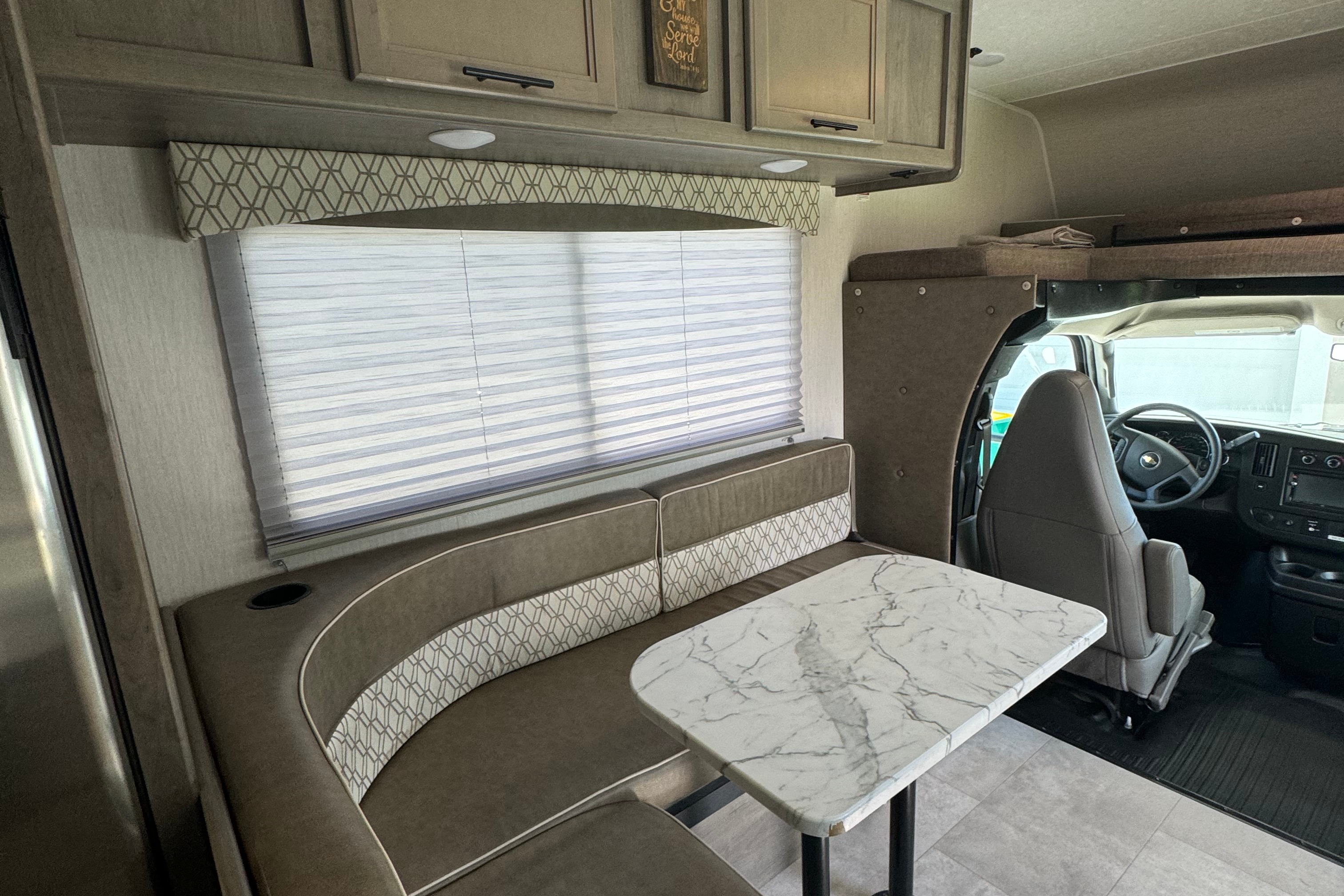 Wayne’s Coachmen Freelander- Comfortable & Road-Ready Class C