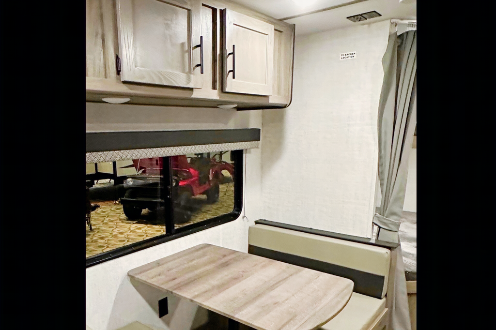 Chris's Weekend Getaway Gulf Stream Ameri-lite 248bh Travel Trailer 