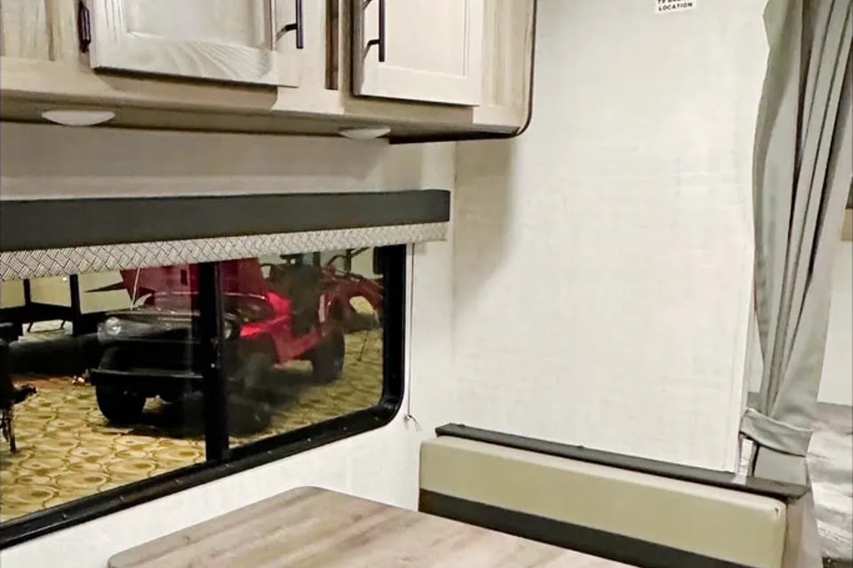 Chris's Weekend Getaway Gulf Stream Ameri-lite 248bh Travel Trailer 