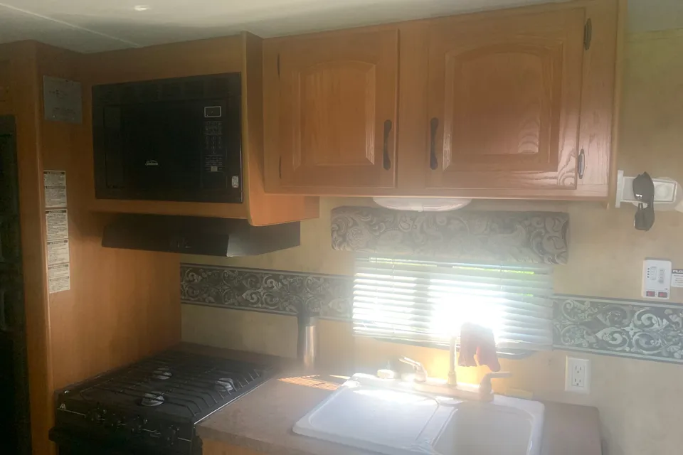 Kevin's Keystone Hideout Travel Trailer