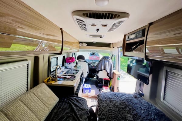 Winnebago Travato Classe B DP