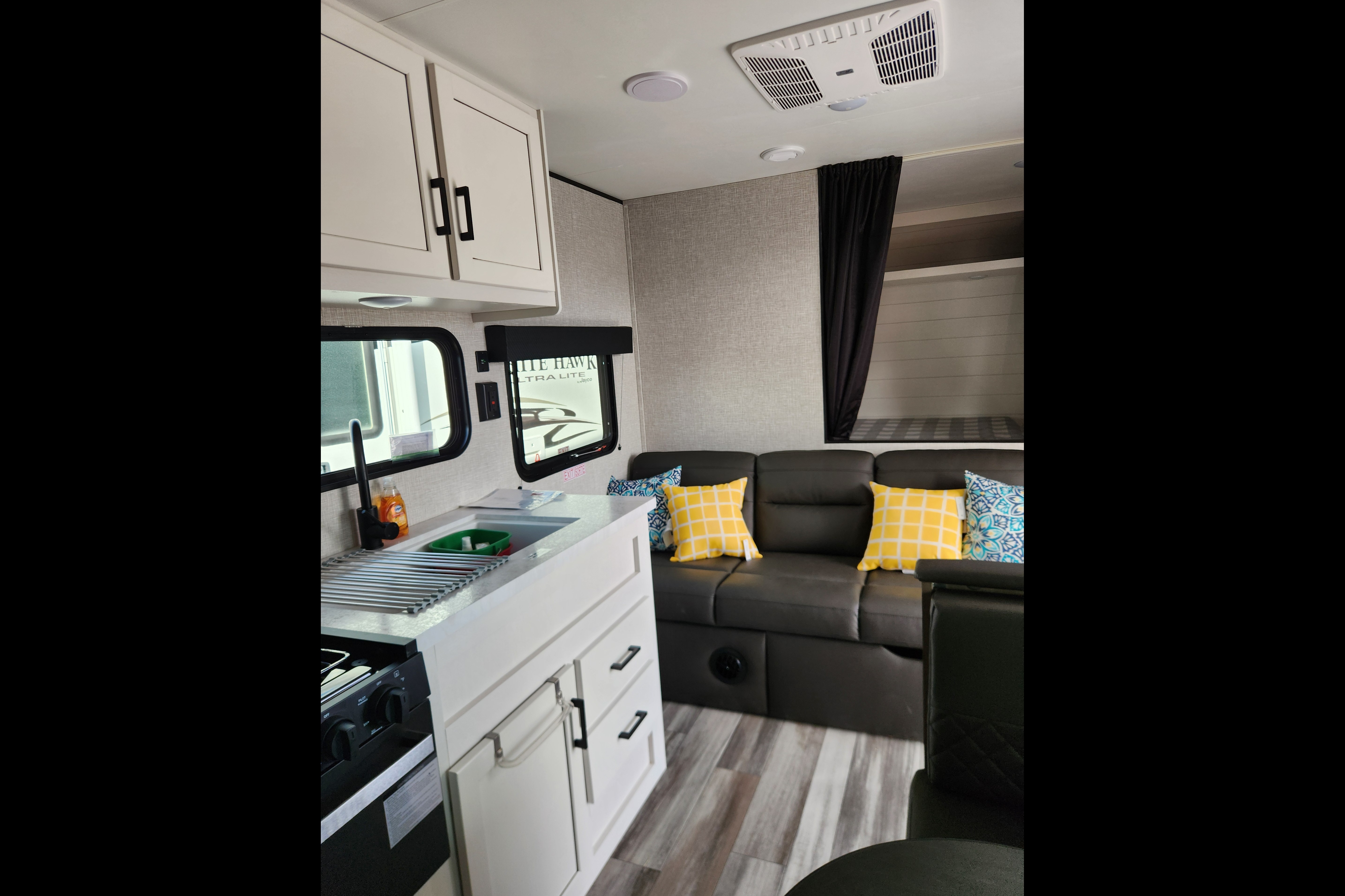 Memory Making Jayco Travel Trailer