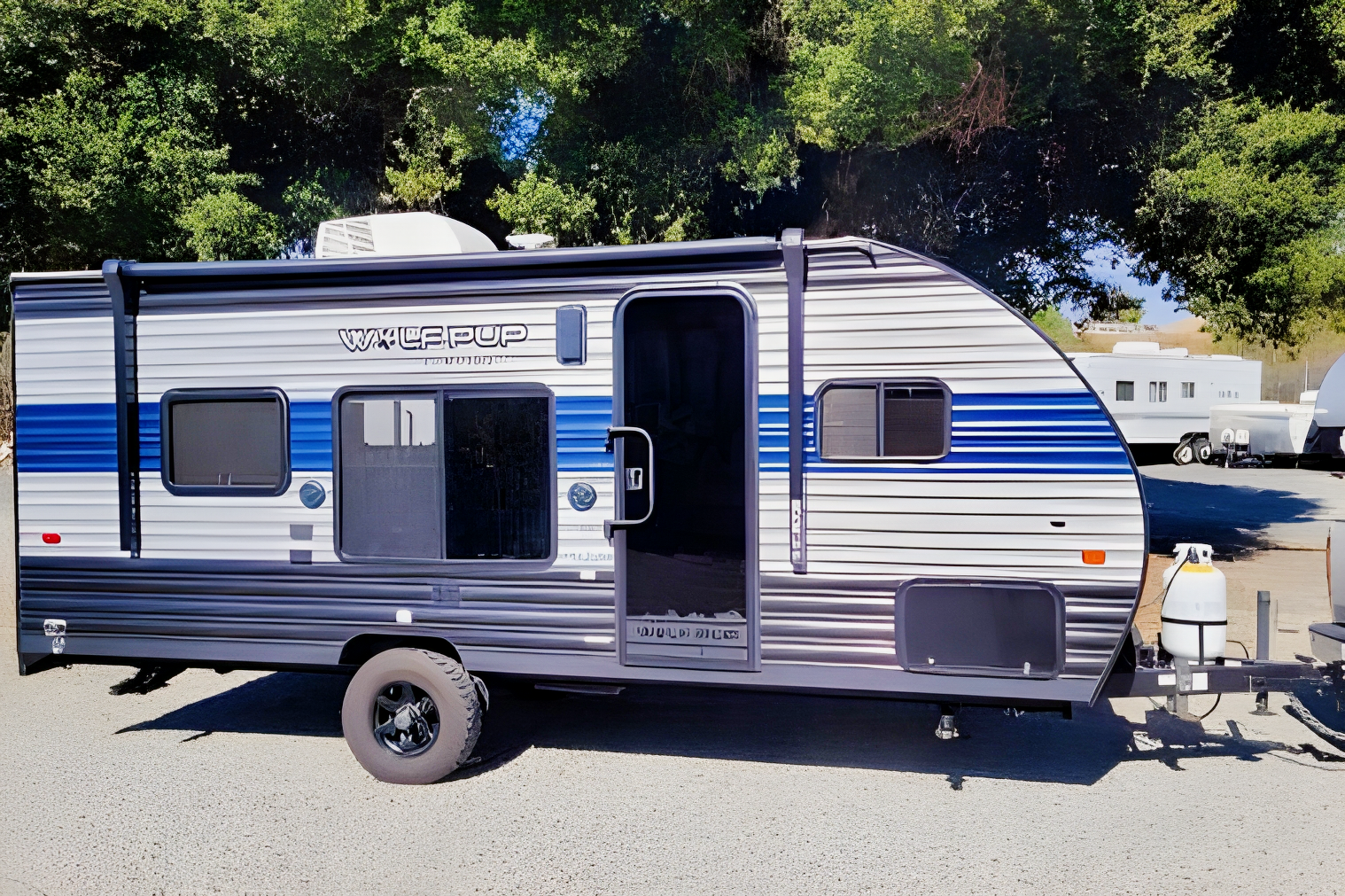 Forest River Cherokee Wolf Pup 18RJB Toy Hauler