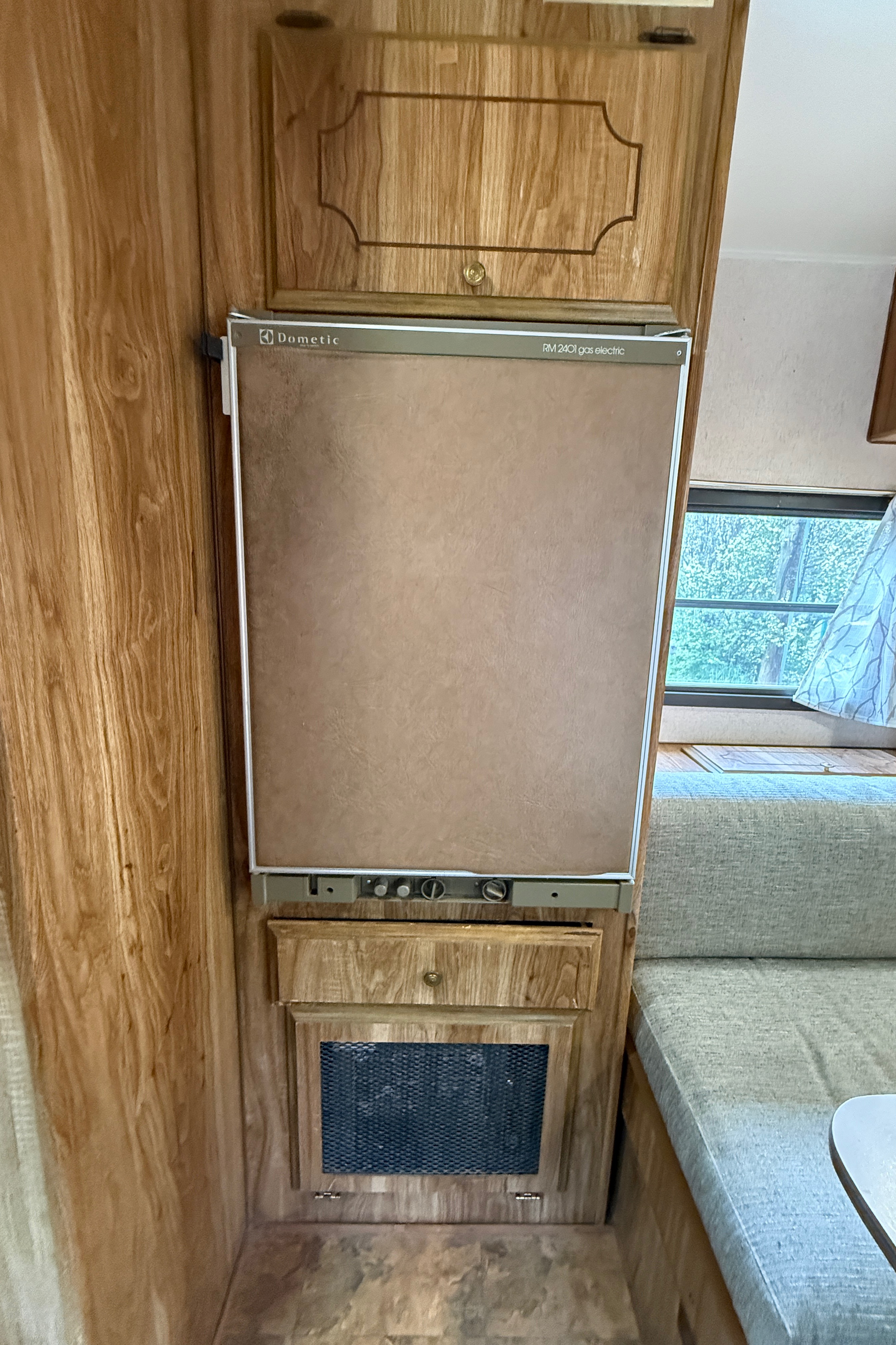 1988 Classic Nomad Weekender Travel Trailer