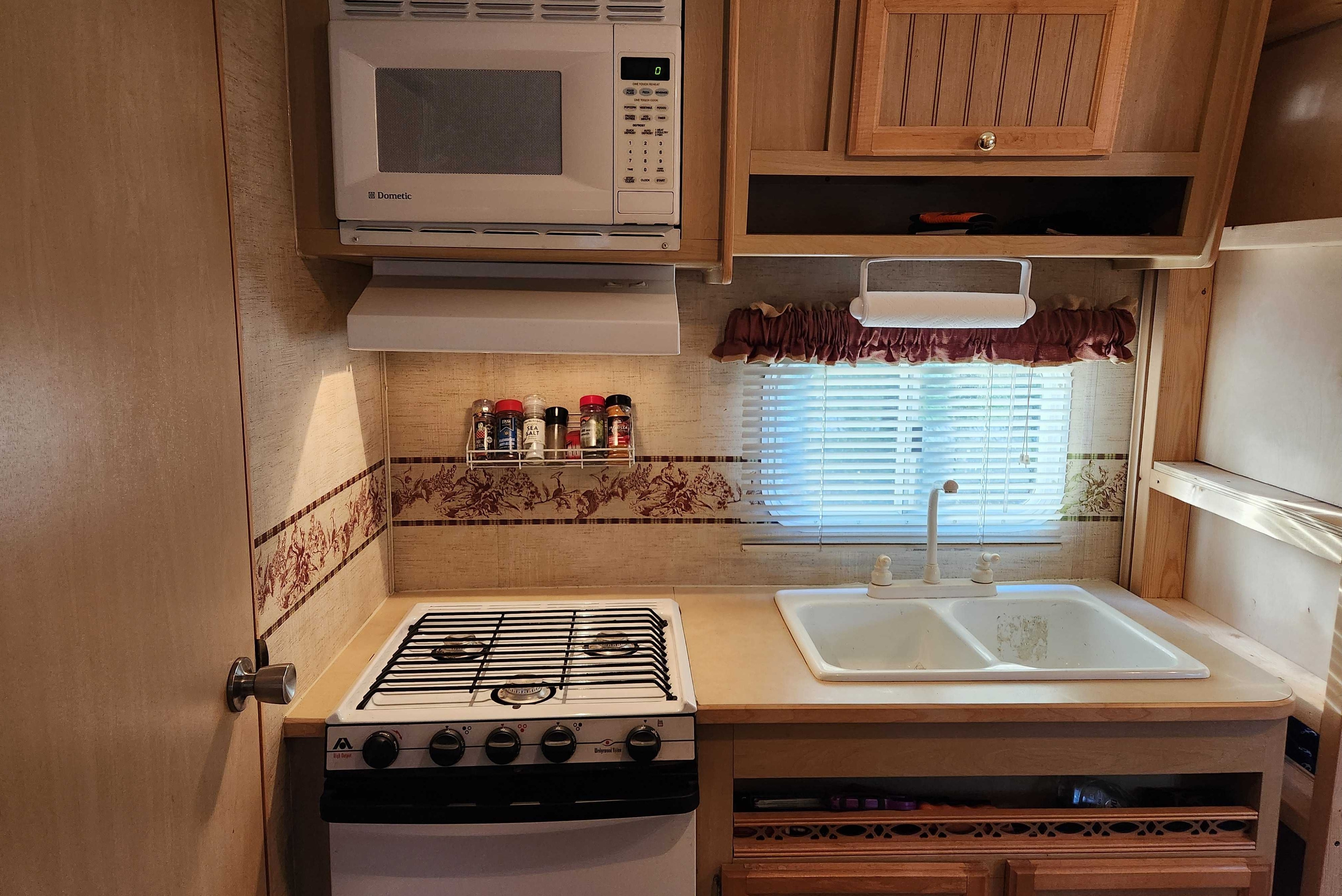 Half Ton Ready! Jayco JayFeather 26S Travel Trailer